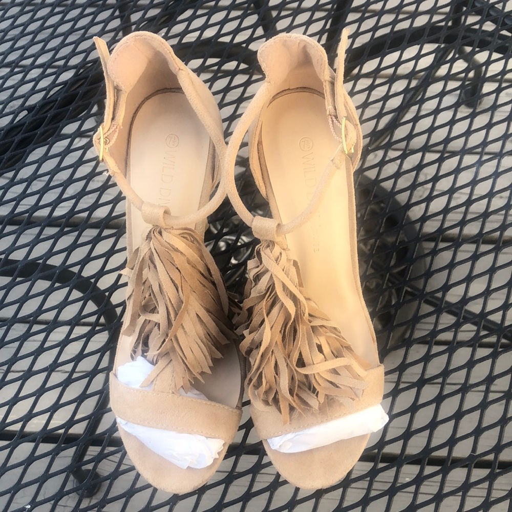 Tan Heel With Fringes